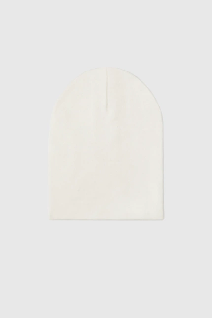 Gładka czapka ecru