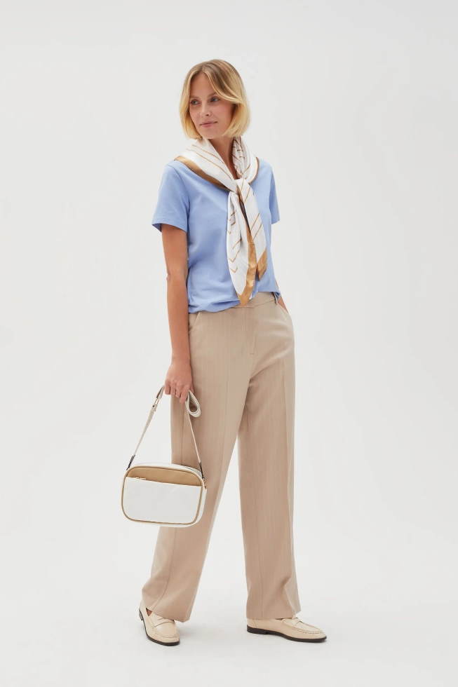 Pikowana torebka beżowa