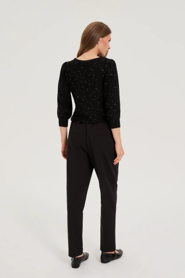 Spodnie w kant z prostymi nogawkami czarne