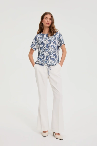 Bluzka z wzorem paisley biała