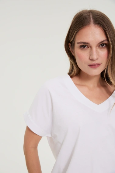  T-shirt z dekoltem biały