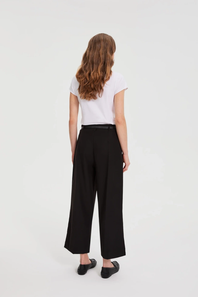 Spodnie z paskiem czarne