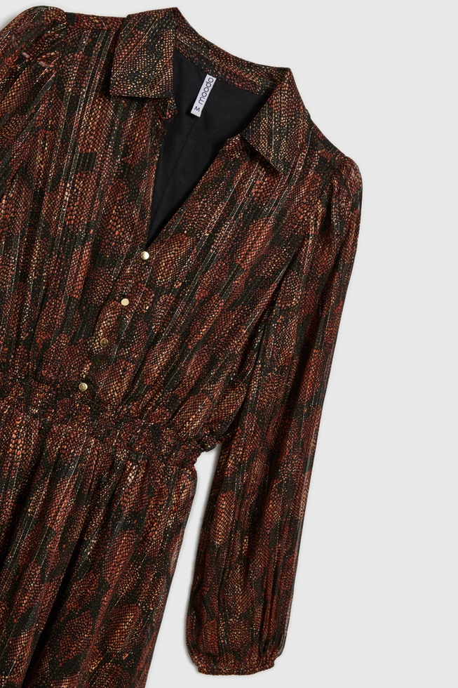 Sukienka w zwierzęcy wzór z rozkloszowanym dołem czarna