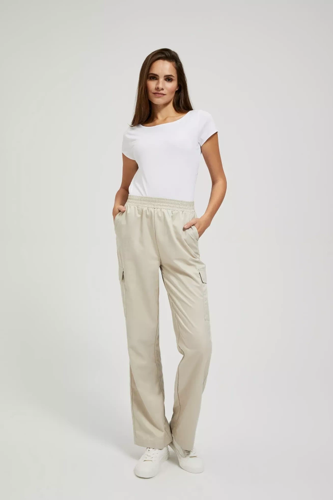 T-shirt z okrąłym dekoltem i krótkimi rękawami biały