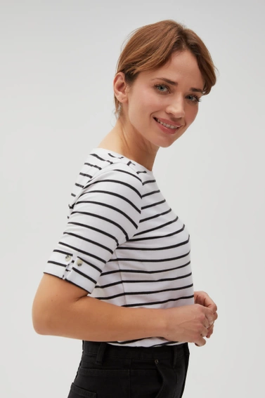 Bluzka w paski z okrągłym dekoltem czarna