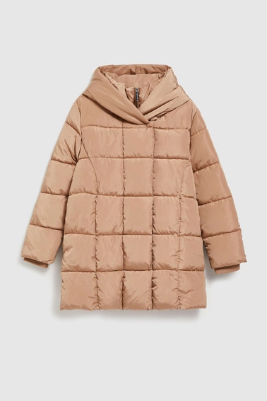 Pikowana kurtka z kapturem ciemnobeżowa
