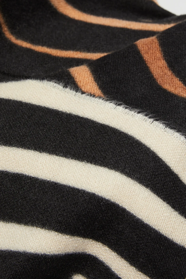 Szalik w zwierzęcy wzór brązowy