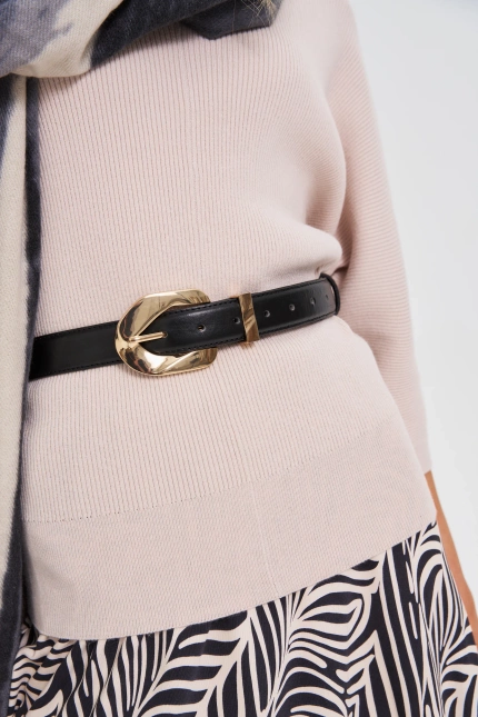 Pasek z ozdobną klamrą czarny