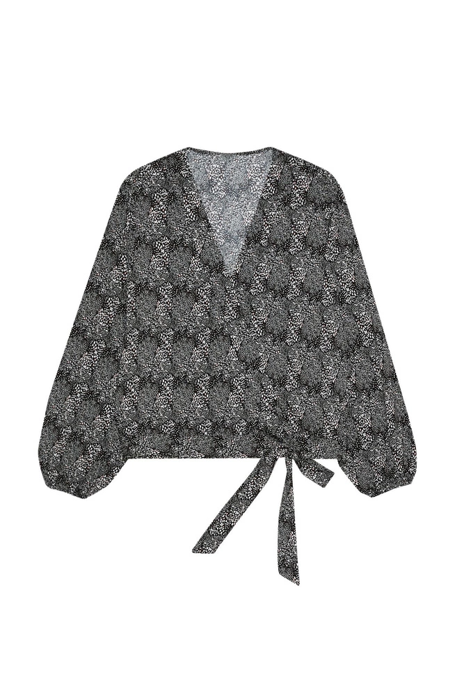 Koszula z głębokim dekoltem