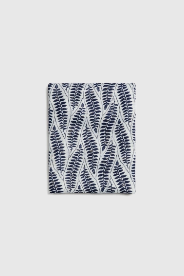 Szal w roślinny wzór granatowy