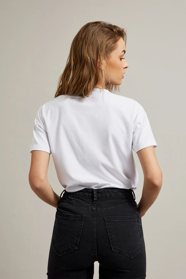 T-shirt z dekoltem w serek biały