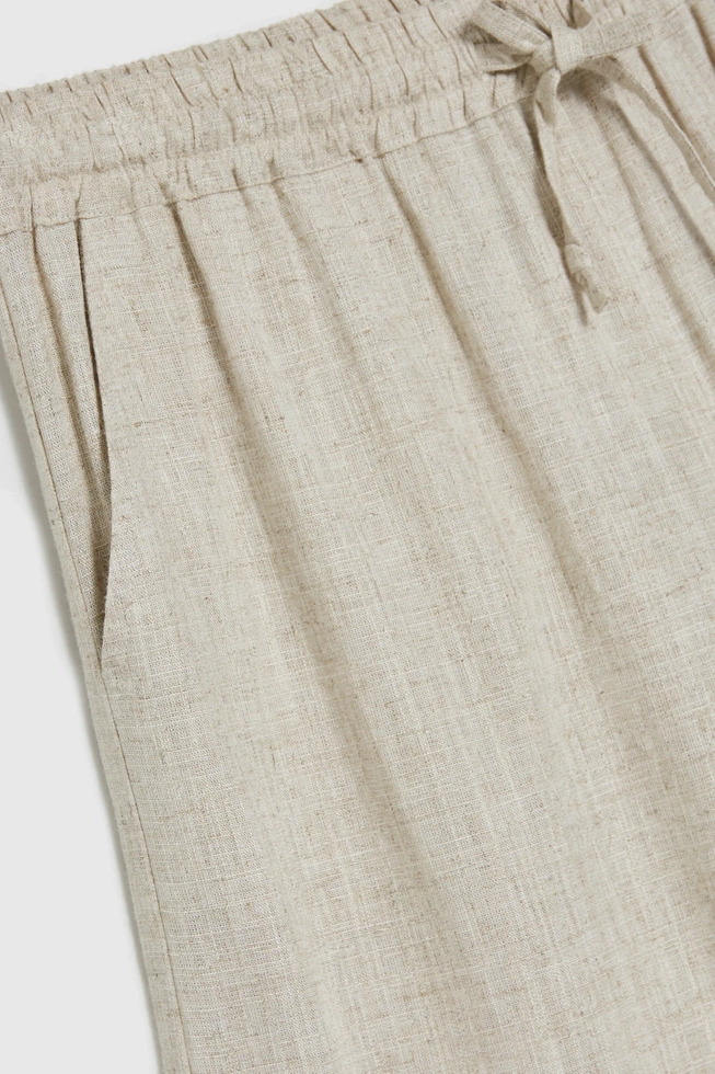 Szorty z dodatkiem lnu beżowe