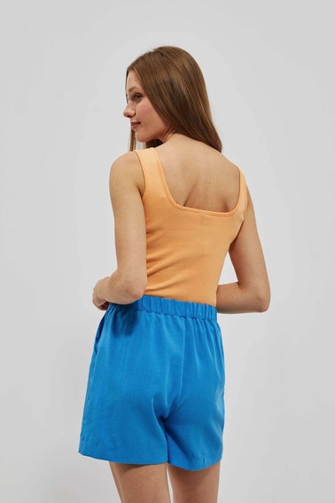 Gładki top brzoskwiniowy