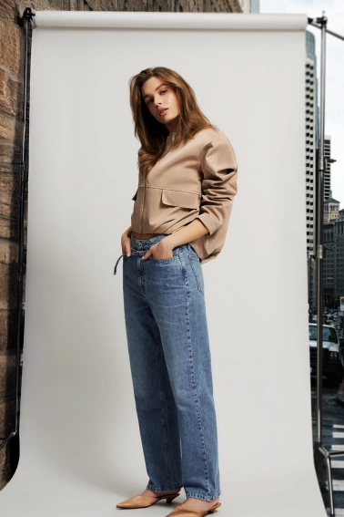 Krótka kurtka beżowa