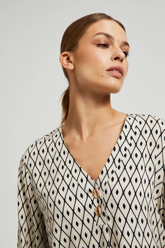 Koszula ze wzorem i ozdobnymi guzikami