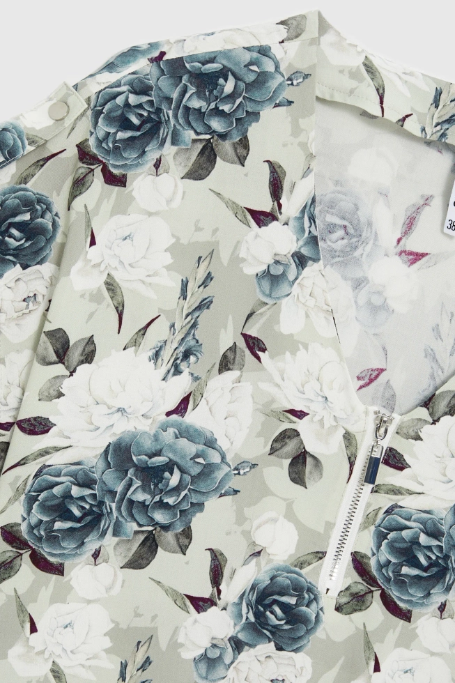 Koszula z wiskozy w kwiaty oliwkowa