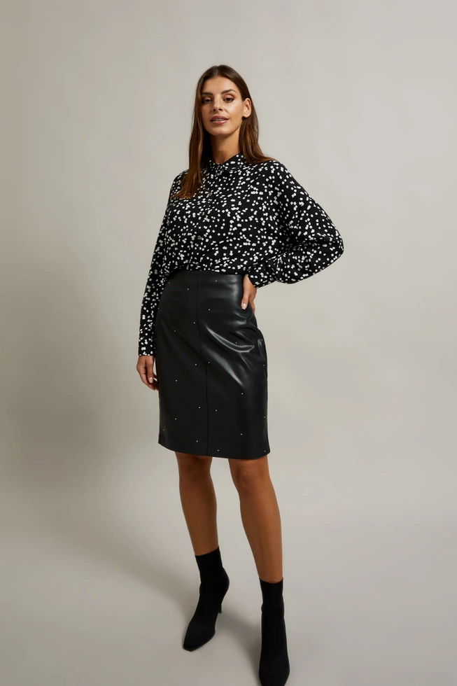 Koszula we wzory z kołnierzykiem czarna