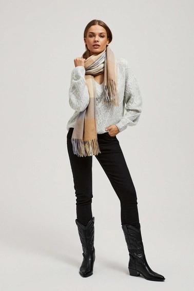 Szalik w kratę z frędzlami ciemnobeżowy