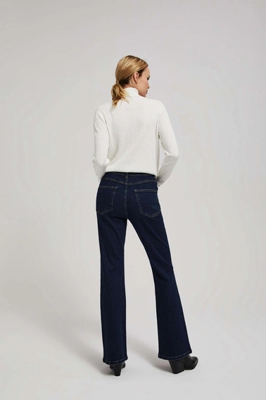 Jeansy z szerokimi nogawkami