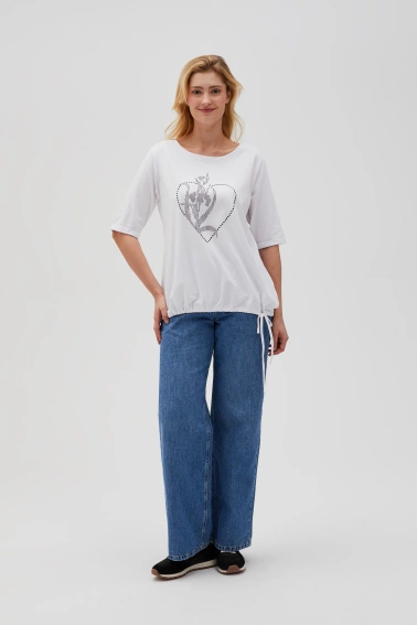 T-shirt z ozdobną aplikacją biały