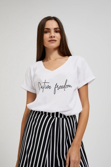 Bluzka z dekoltem w serek i napisem biała