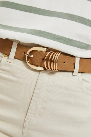 Pasek ze złotą klamrą beżowy 