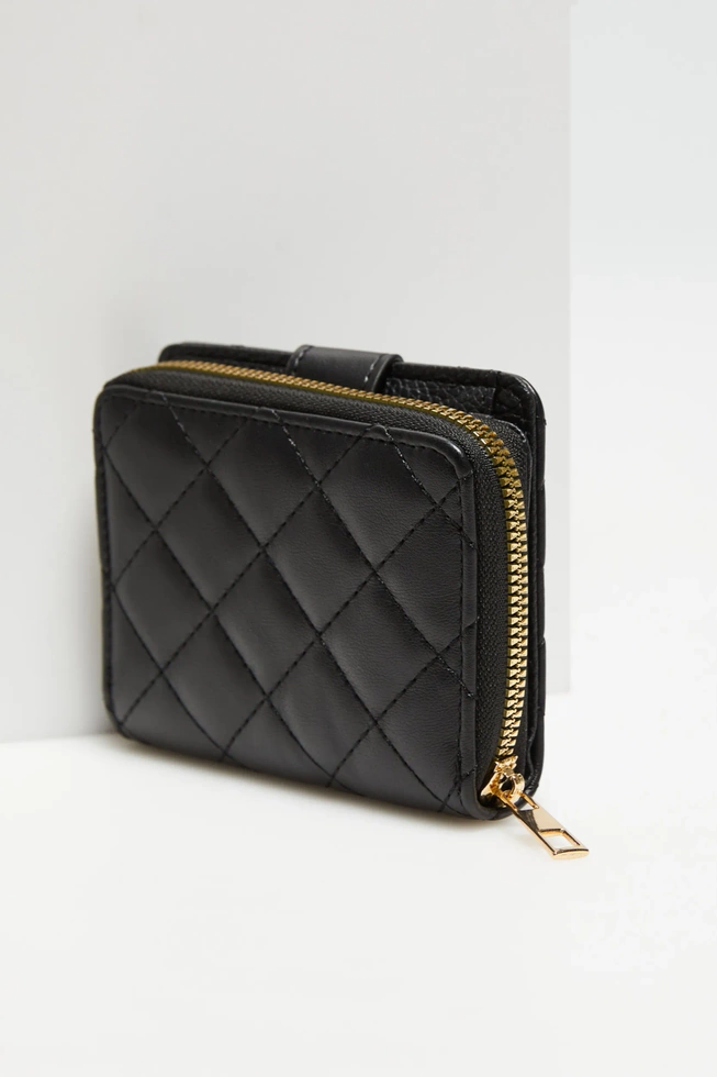 Pikowany portfel czarny