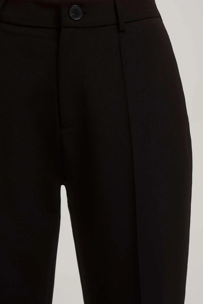 Spodnie w kant czarne