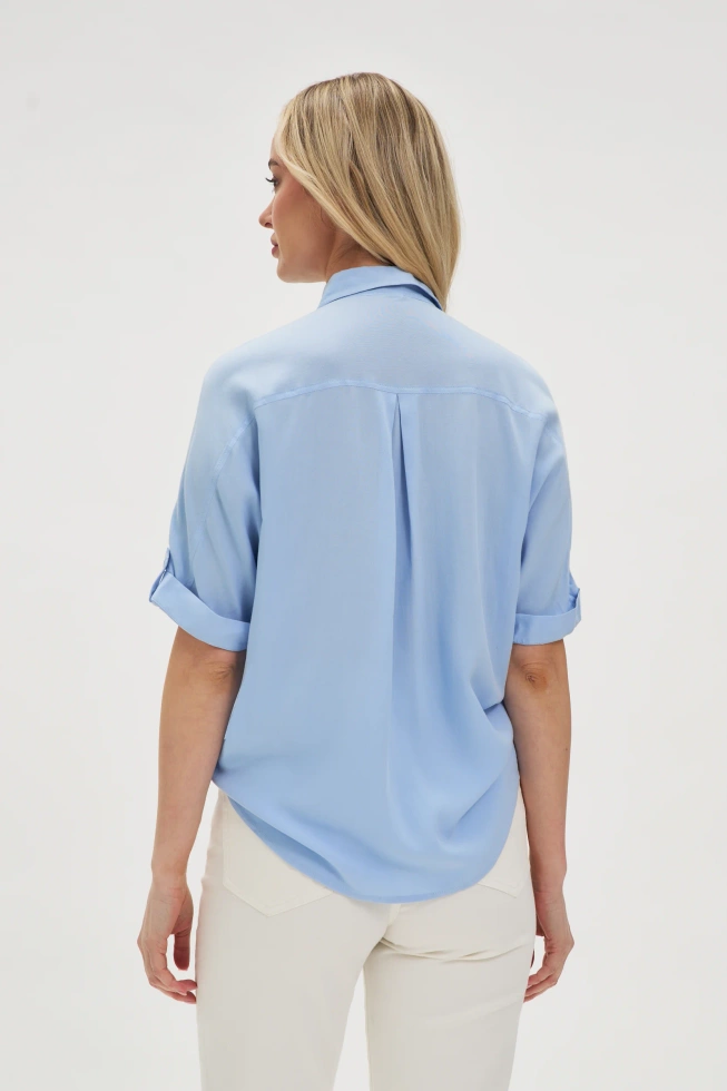 Wiskozowa koszula z krótkimi rękawami blękitna