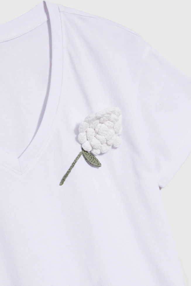 Bluzka z szydełkową aplikacją biała