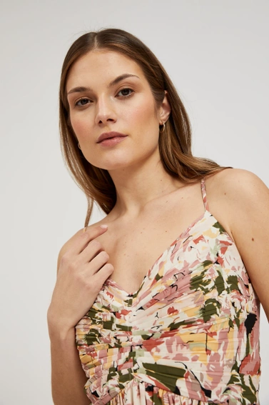 Sukienka maxi na ramiączka z kwiatowym wzorem różowa