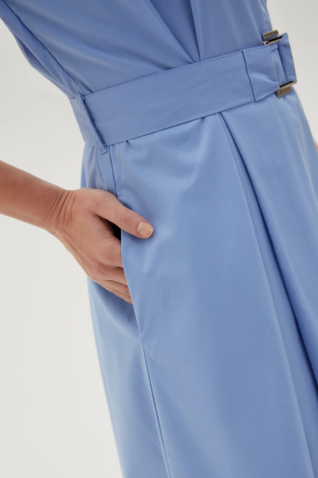 Sukienka midi z bufiastymi rękawami błękitna