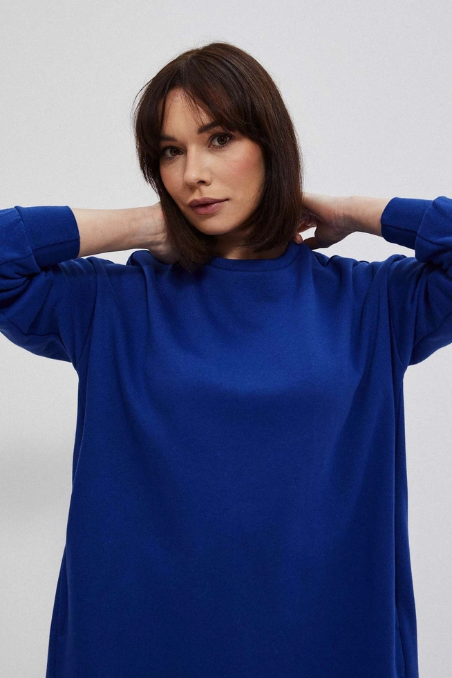 Dresowa sukienka z kieszeniami