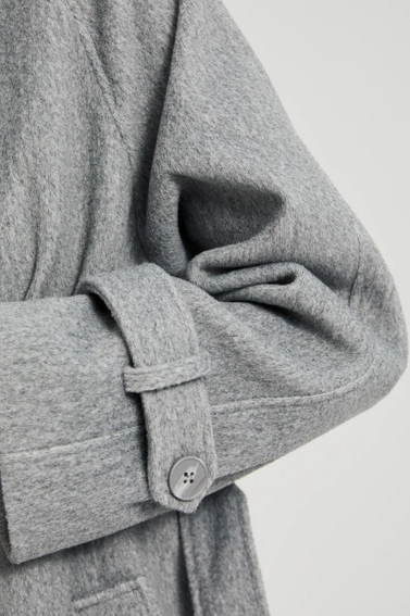 Płaszcz oversize z paskiem szary