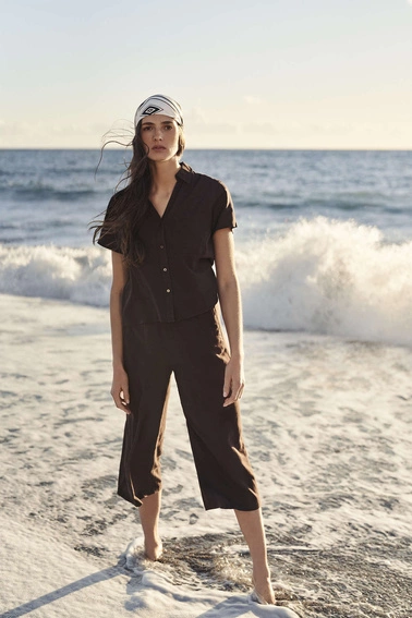 Spodnie kuloty z gumą w talii ciemnobrązowe