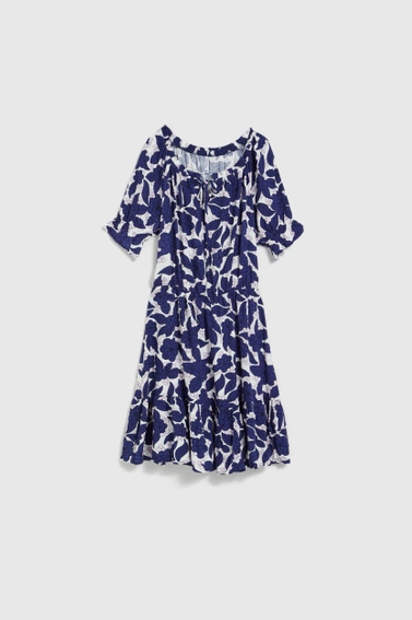 Sukienka w kwiaty z bufiastymi rękawami fioletowa