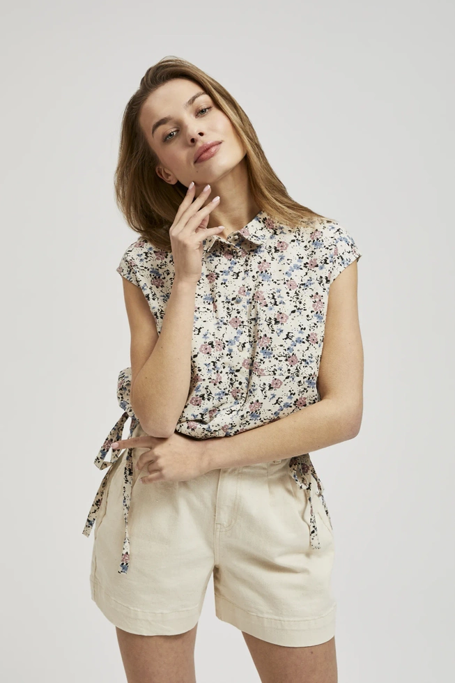 Koszula w kwiatki z kołnierzykiem i krótkimi rękawami beżowa