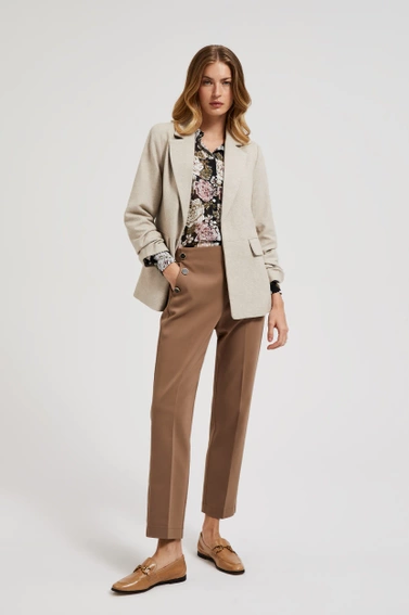 Gładka marynarka z marszczonymi rękawami 3/4 beżowa