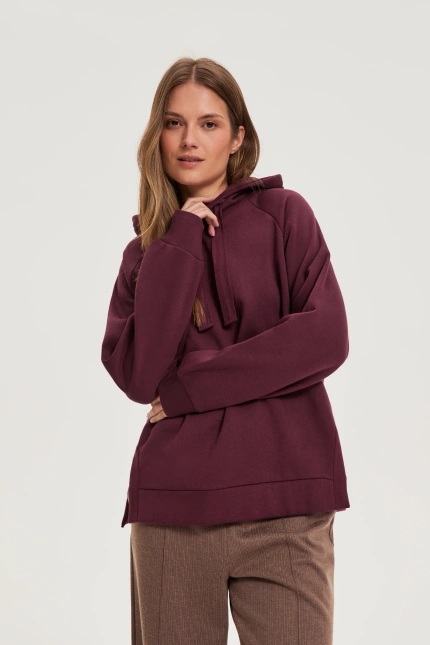 Bluza z kapturem burgundowa