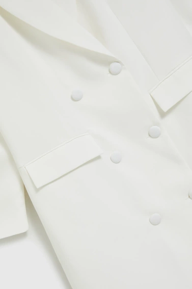 Sukienka w stylu marynarki biała