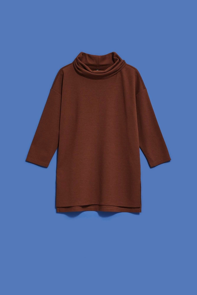 Bluza z golfem kasztanowa