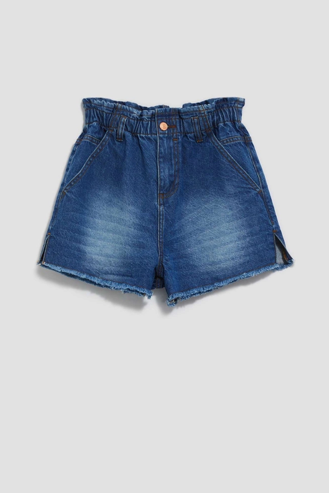 Szorty z postrzępioną nogawką