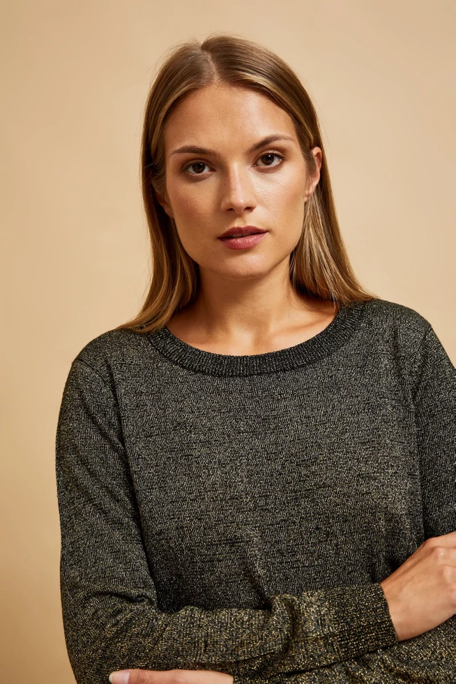 Sweter z metaliczną nitką czarny