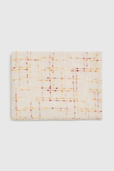 Szal z frędzalmi różowy