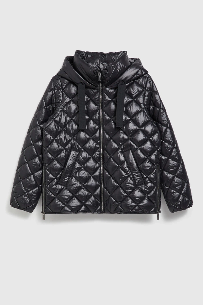 Krótka pikowana kurtka z kapturem czarna