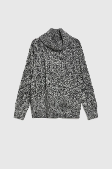 Sweter z grubym goltem czarny