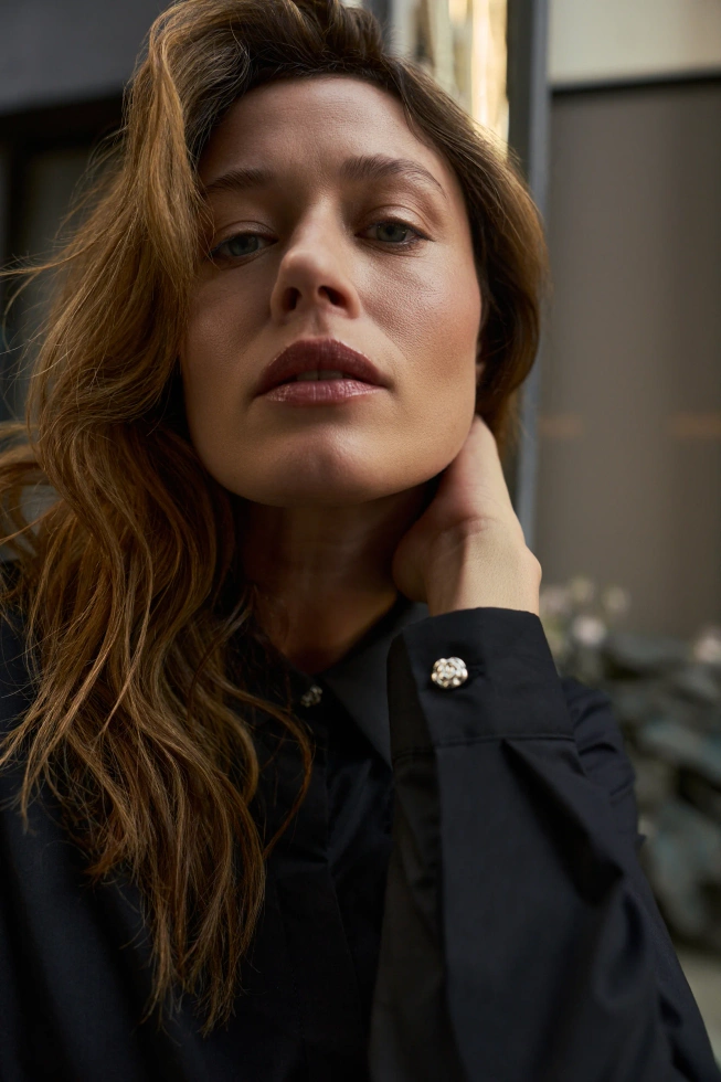 Koszula z kołnierzykiem czarna