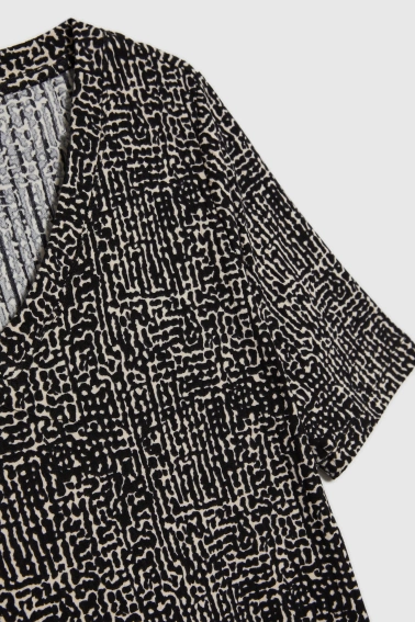 Bluzka z dekoltem w serek