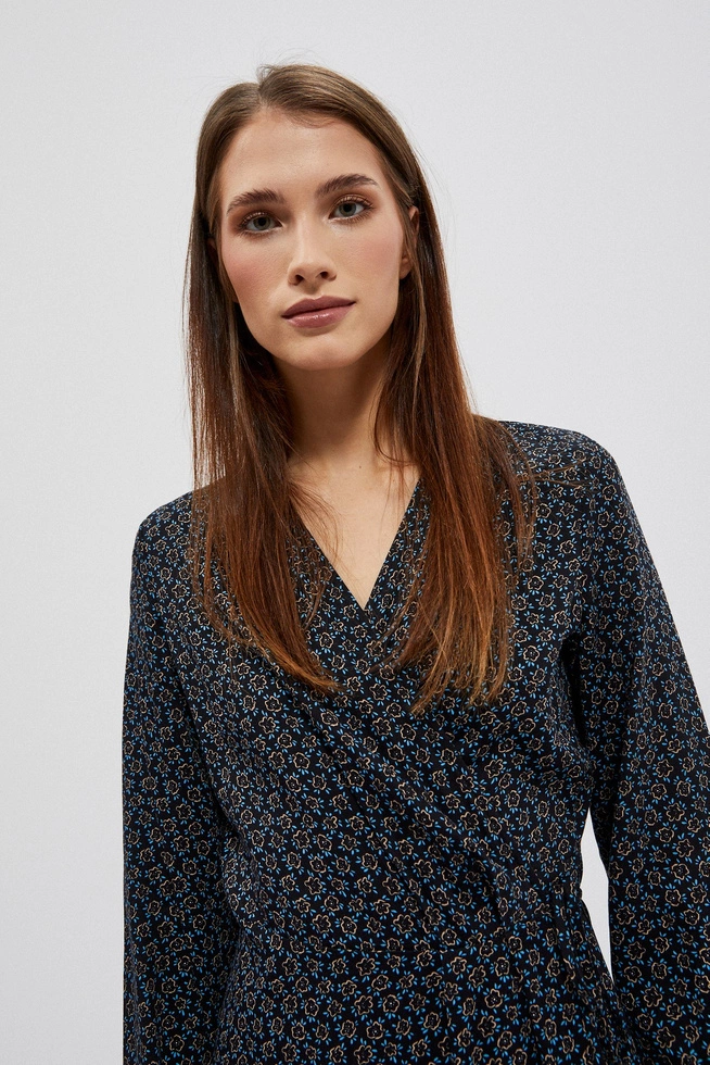 Sukienka midi wiązana w talii