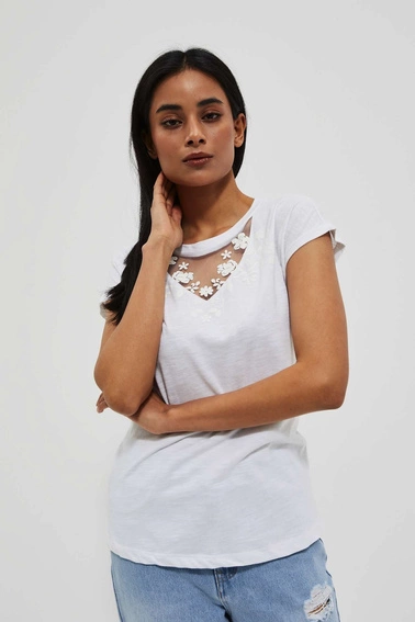 Bluzka z ażurowym dekoltem 